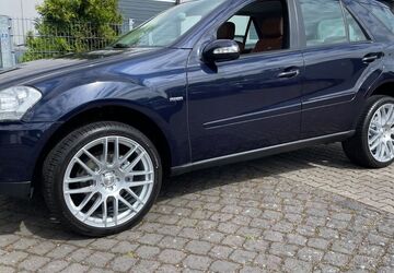 Mercedes-Benz ML 320 197.500 km 12.980 &euro; Bergisch Gladbach 51469