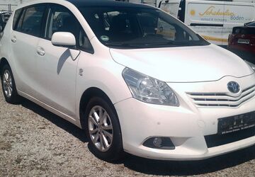 Toyota Verso 218.000 km 5.999 &euro; Bonn 53227