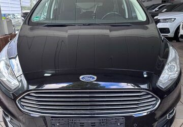 Ford S-Max 174.000 km 11.900 &euro; Bonn 53119