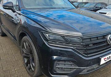 VW Touareg 92.500 km 40.900 &euro; KÖLN 50678