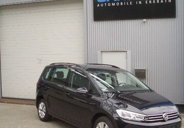 VW Touran 60.493 km 23.875 &euro; Erkrath 40699