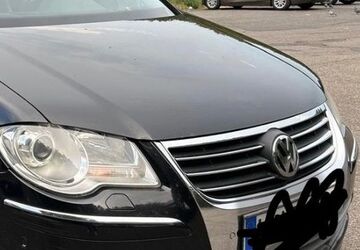 VW Touran 378.000 km 2.800 &euro; Köln 51067