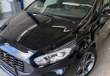 Ford S-Max 147.197 km 18.490 &euro; Köln 50829