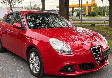 Alfa Romeo Giulietta 120.000 km 4.999 &euro; Köln 51107