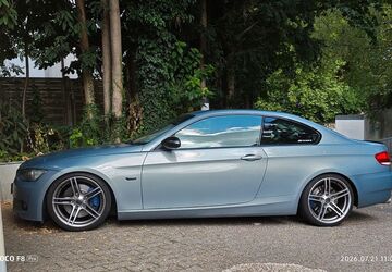BMW 330 307.255 km 8.000 &euro; Solingen 42719
