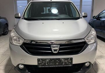Dacia Lodgy 150.000 km 3.999 &euro; Köln 51107