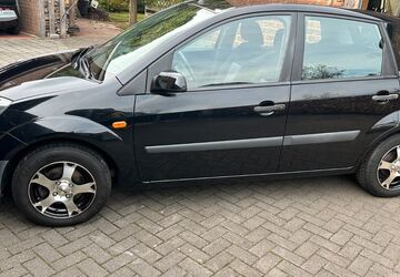 Ford Fiesta 102.170 km 2.300 &euro; Leverkusen 51371