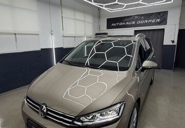 VW Touran 161.845 km 14.580 &euro; Solingen 42651