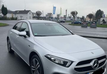 Mercedes-Benz A 250 124.000 km 22.500 &euro; Köln 51147