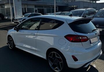 Ford Fiesta 37.300 km 17.500 &euro; Köln 51067