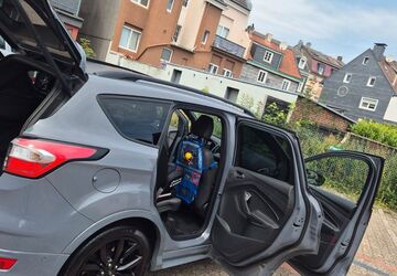 Ford Kuga 114.061 km 15.000 &euro; Remscheid 42855