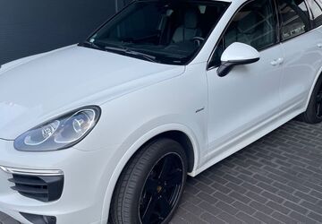 Porsche Cayenne 99.300 km 37.300 &euro; Köln 50674
