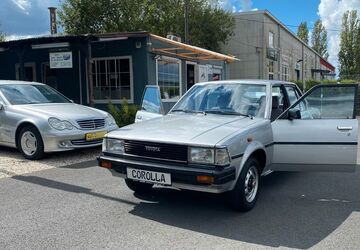 Toyota Corolla 25.000 km 7.000 &euro; Bonn 53227