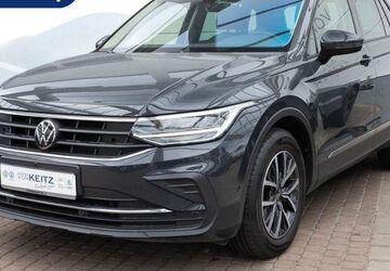 VW Tiguan 65.300 km 27.950 &euro; Solingen 42699