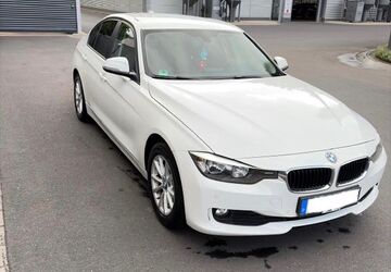 BMW 318 89.501 km 11.700 &euro; Köln 50769