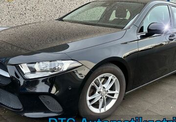 Mercedes-Benz A 180 81.000 km 18.999 &euro; Köln 50739