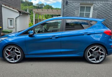 Ford Fiesta 69.000 km 15.490 &euro; Engelskirchen 51766