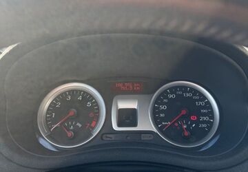Renault Clio 166.551 km 2.500 &euro; Leverkusen 51381