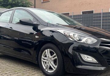 Hyundai i30 146.218 km 5.990 &euro; Köln 50858