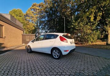 Ford Fiesta 101.000 km 4.400 &euro; Dormagen 41540