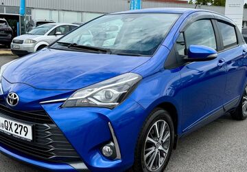 Toyota Yaris 61.000 km 12.499 &euro; Köln 51145