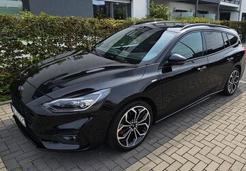 Ford Focus 68.900 km 14.990 &euro; Pulheim 50259