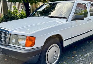 Mercedes-Benz 190 110.000 km 6.900 &euro; Hennef 53773