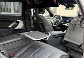 BMW i7 50.989 km 95.850 &euro; Köln 50739