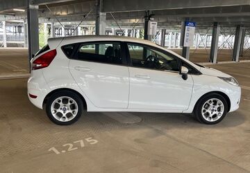 Ford Fiesta 86.000 km 5.300 &euro; Monheim 40789