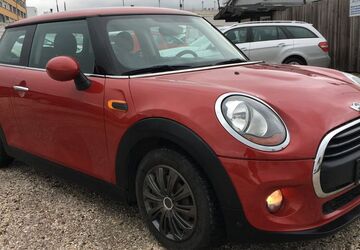 Mini ONE 166.000 km 5.199 &euro; Bonn 53227