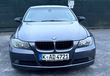 BMW 318 210.000 km 4.200 &euro; Köln Rondorf 50997