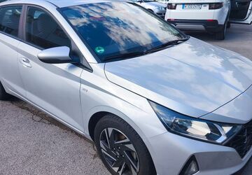 Hyundai i20 105.000 km 10.200 &euro; Solingen 42651