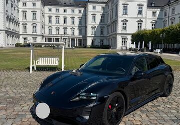 Porsche Taycan 64.000 km 64.999 &euro; Bergisch Gladbach 51429