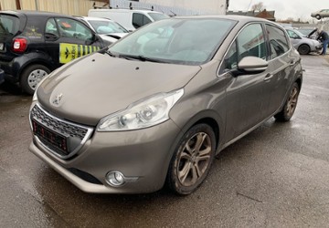 Peugeot 208 175.000 km 2.999 &euro; Bergisch Gladbach 51465