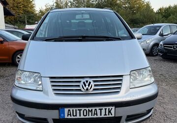 VW Sharan 258.000 km 1.799 &euro; Köln 51107