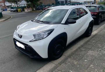 Toyota Aygo (X) 50.000 km 13.500 &euro; Solingen 42719