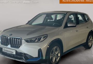 BMW iX1 63.561 km 32.599 &euro; Bonn 53119