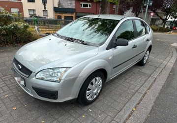 Ford Focus 129.000 km 4.890 &euro; köln 50739