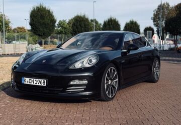 Porsche Panamera 163.000 km 24.900 &euro; Köln 51065