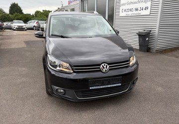 VW Touran 177.390 km 9.999 &euro; Bergisch-Gladbach 51469