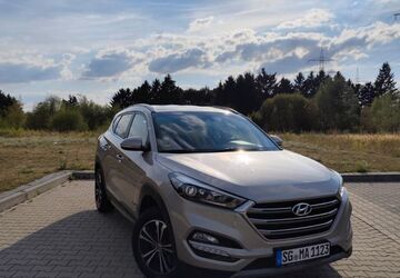 Hyundai TUCSON 88.000 km 13.400 &euro; Solingen 42697