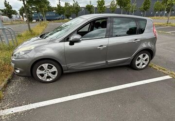 Renault Scenic 192.000 km 3.000 &euro; Hennef ( Sig ) 53773