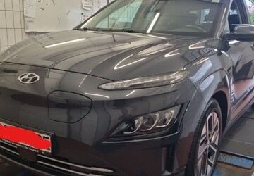 Hyundai KONA 27.939 km 24.800 &euro; Hennef 53773