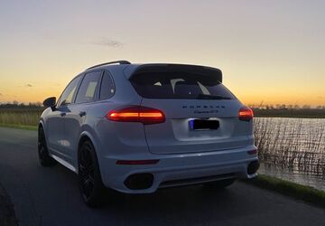 Porsche Cayenne 105.000 km 47.500 &euro; Köln 50674