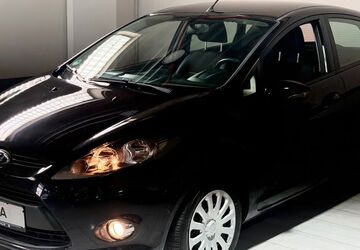 Ford Fiesta 63.085 km 4.870 &euro; Köln 50739