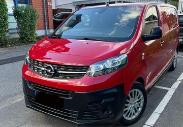 Opel Vivaro 48.881 km 19.900 &euro; Bornheim 53332