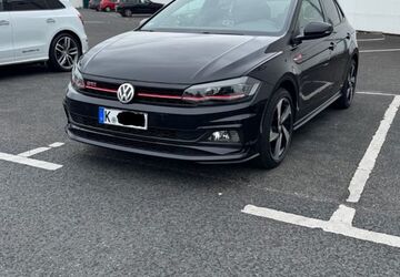 VW Polo 142.700 km 12.800 &euro; Köln 51145