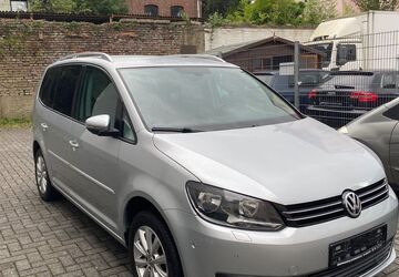 VW Touran 212.776 km 5.999 &euro; Solingen 42655