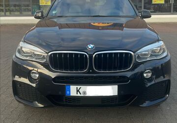 BMW X5 160.000 km 30.700 &euro; Köln 50968