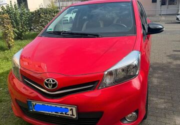 Toyota Yaris 141.000 km 4.800 &euro; Köln 51063